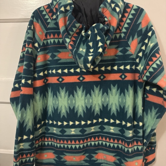 Patterned Fleece Pullover - Picture 4 of 5